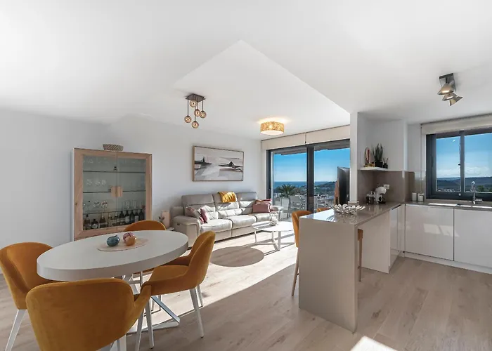 One80 Residences New Corner With Amazing Sea View To Gibraltar & Africa *